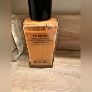 CHANEL Radiant Gold Illuminating Oil